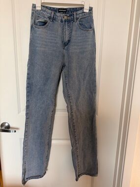 High-Rise Straight-Leg Light Blue Jeans